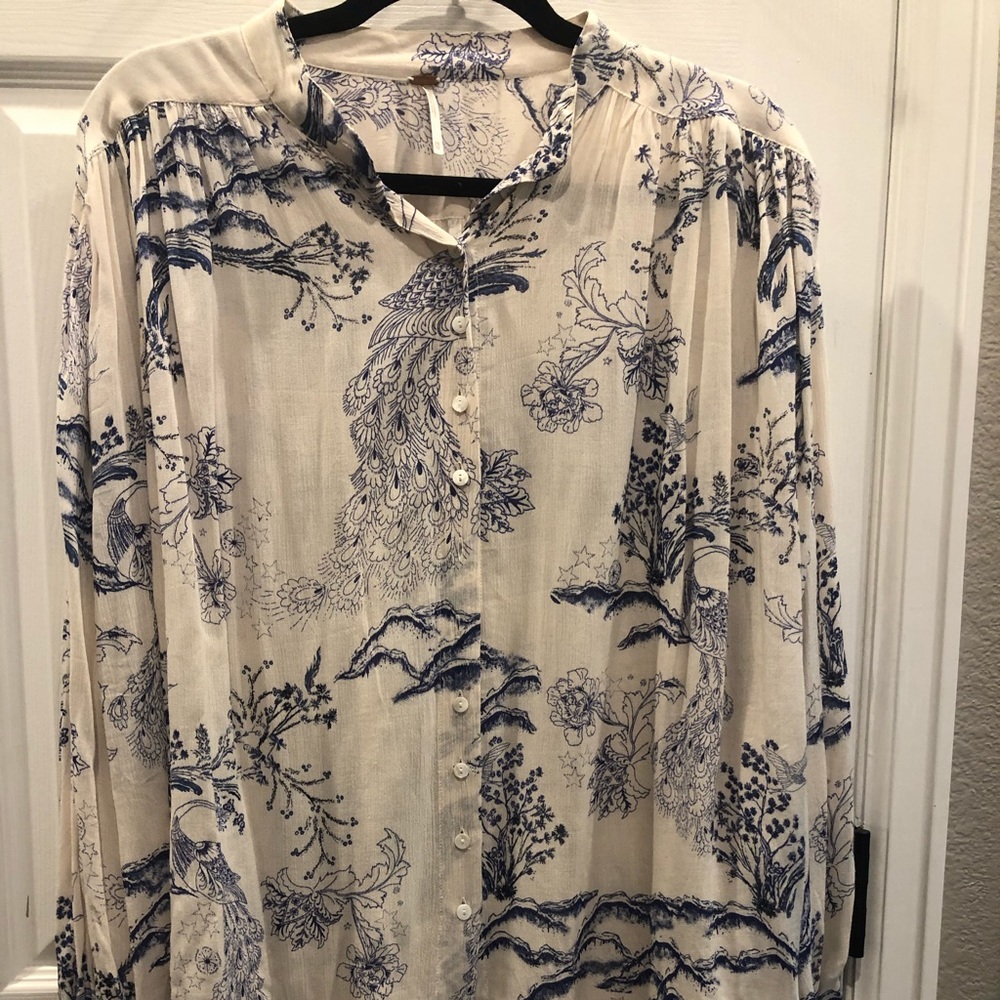 Free People long sleeve blue print blouse